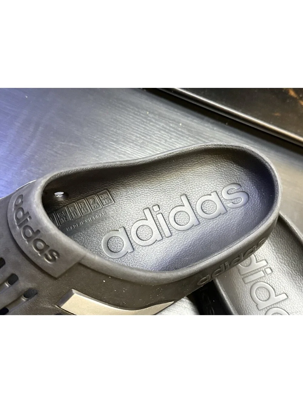 adidas Adilette Clog Black Silver Men’s 11 Women’s 12 Slip On Sandals